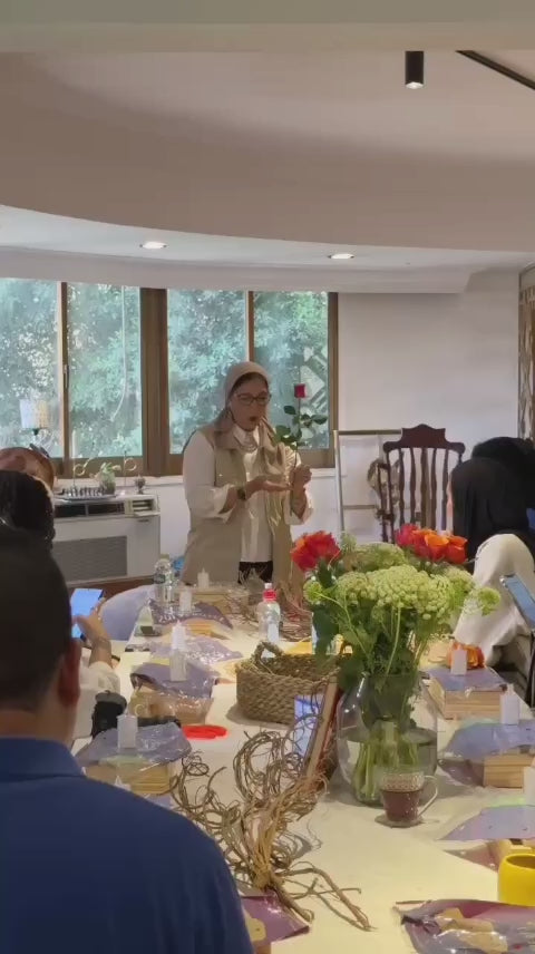 Flowers arrangement workshop 🌻