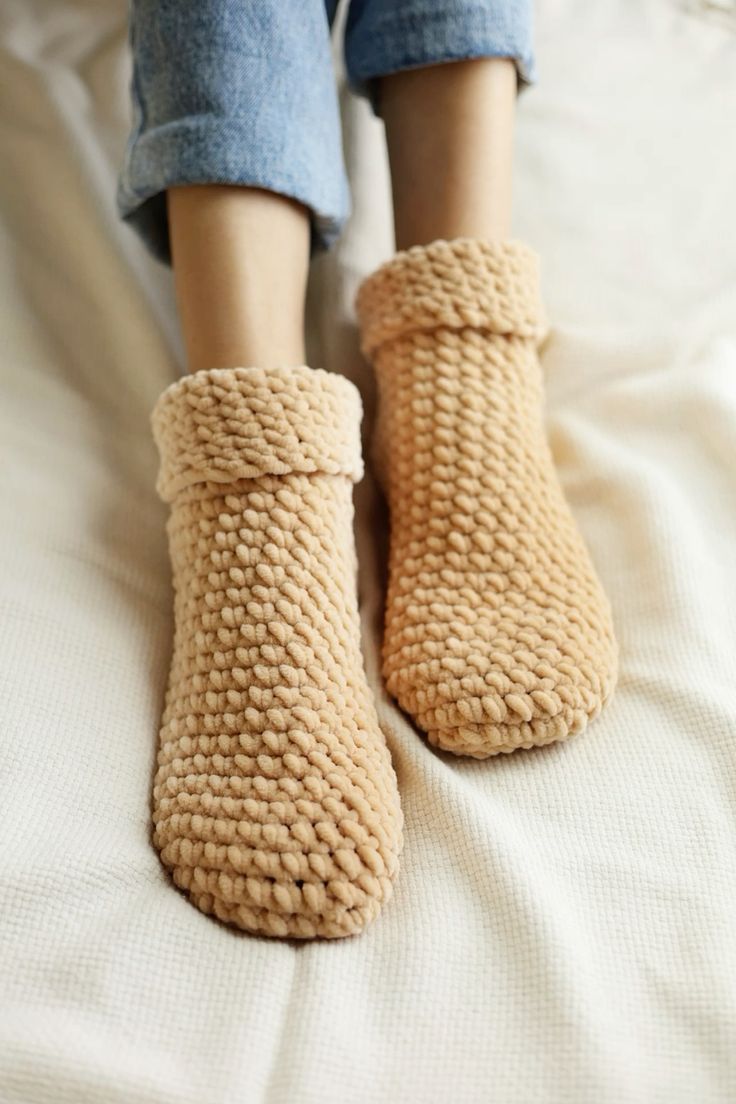 Crochet socks (laklok)