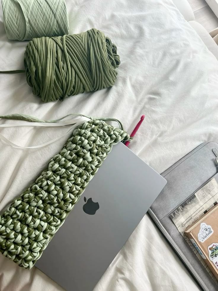Crochet Laptop sleeve