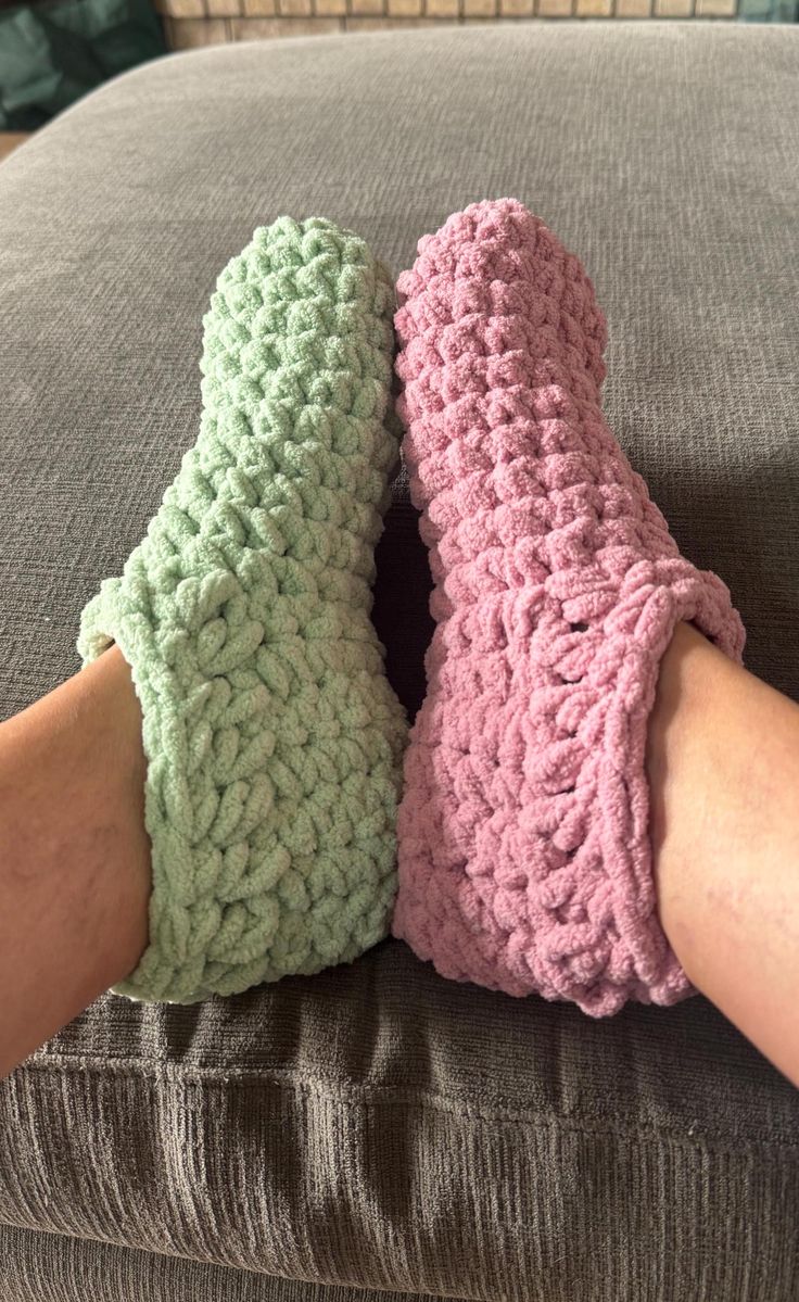 Crochet socks (laklok)