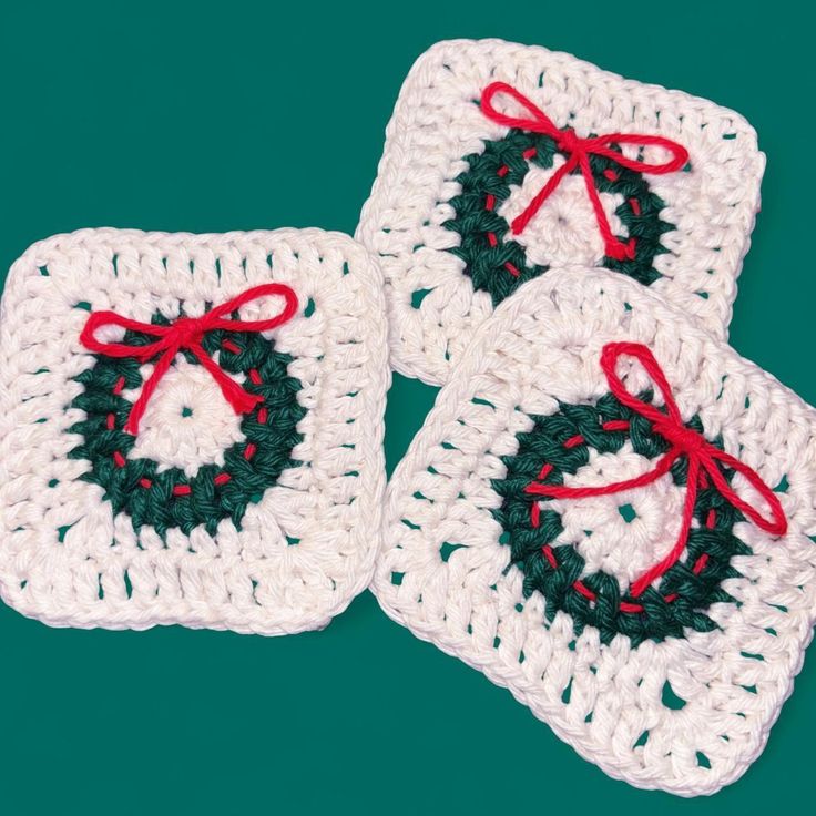 Crochet charismas coaster