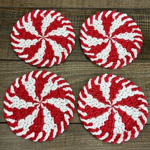 Crochet charismas coaster