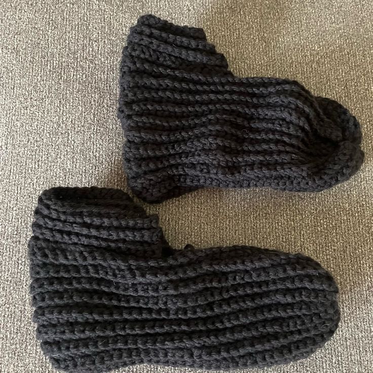 Crochet socks (laklok)